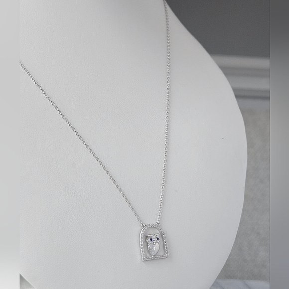 Owl Necklace,  925 Sterling Silver, Vintage Charmed Aroma - Picture 4 of 10